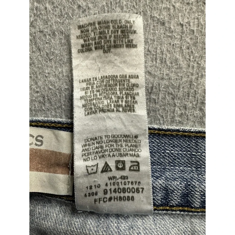 Vintage Levi's Signature Jeans Mens 40x30 (38x29) Light Wash Relaxed Fit Denim